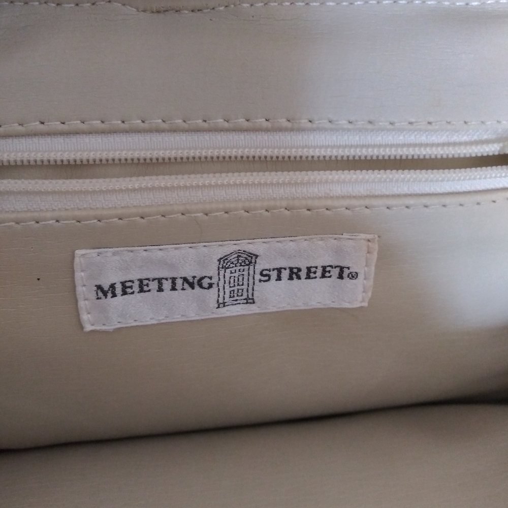 Purse - Picture 3 of 7